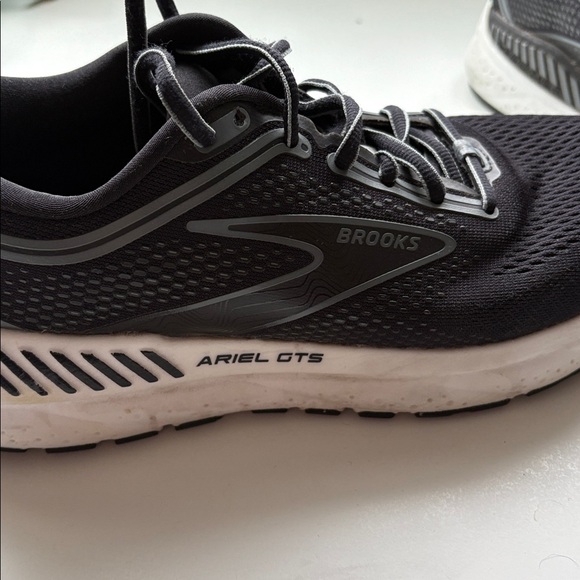 Brooks Ariel GTS 23 Women's Running Shoes Black Gray Size 9 Sneakers Jog - Picture 7 of 10